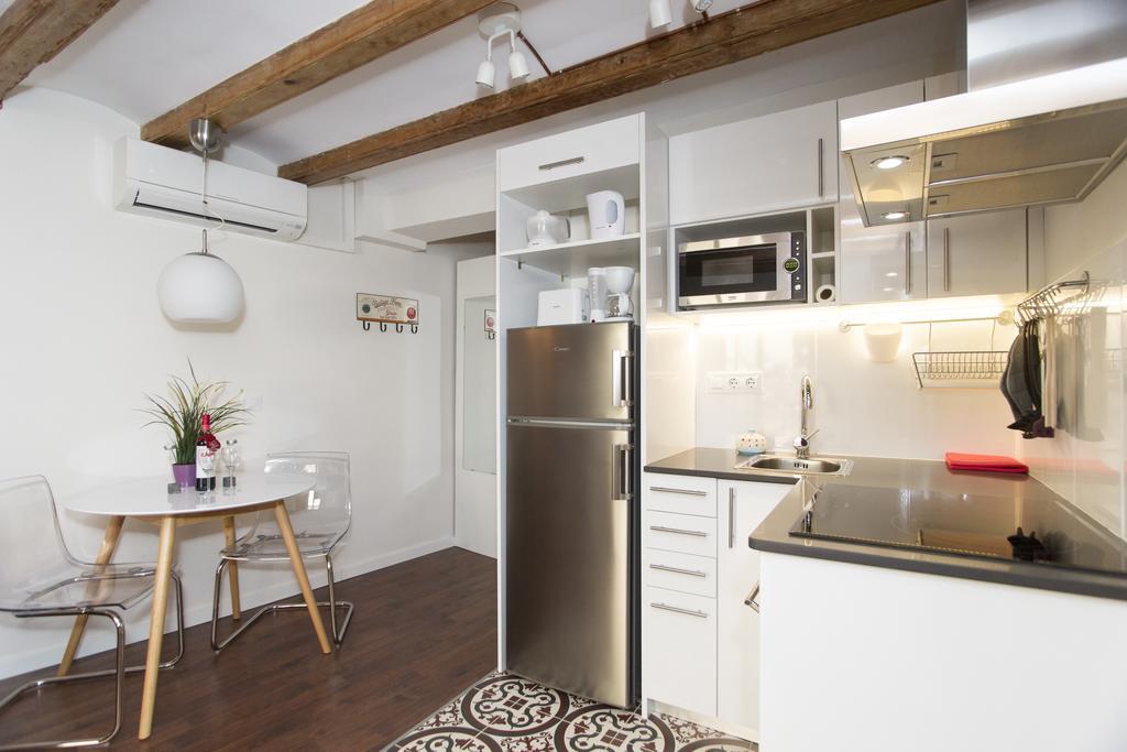 Apartments Barcelona Sagrada Rom bilde