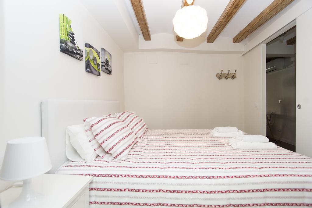 Apartments Barcelona Sagrada Rom bilde