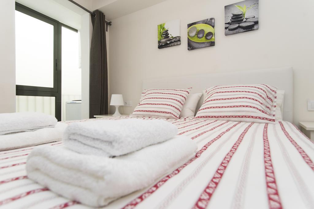 Apartments Barcelona Sagrada Rom bilde